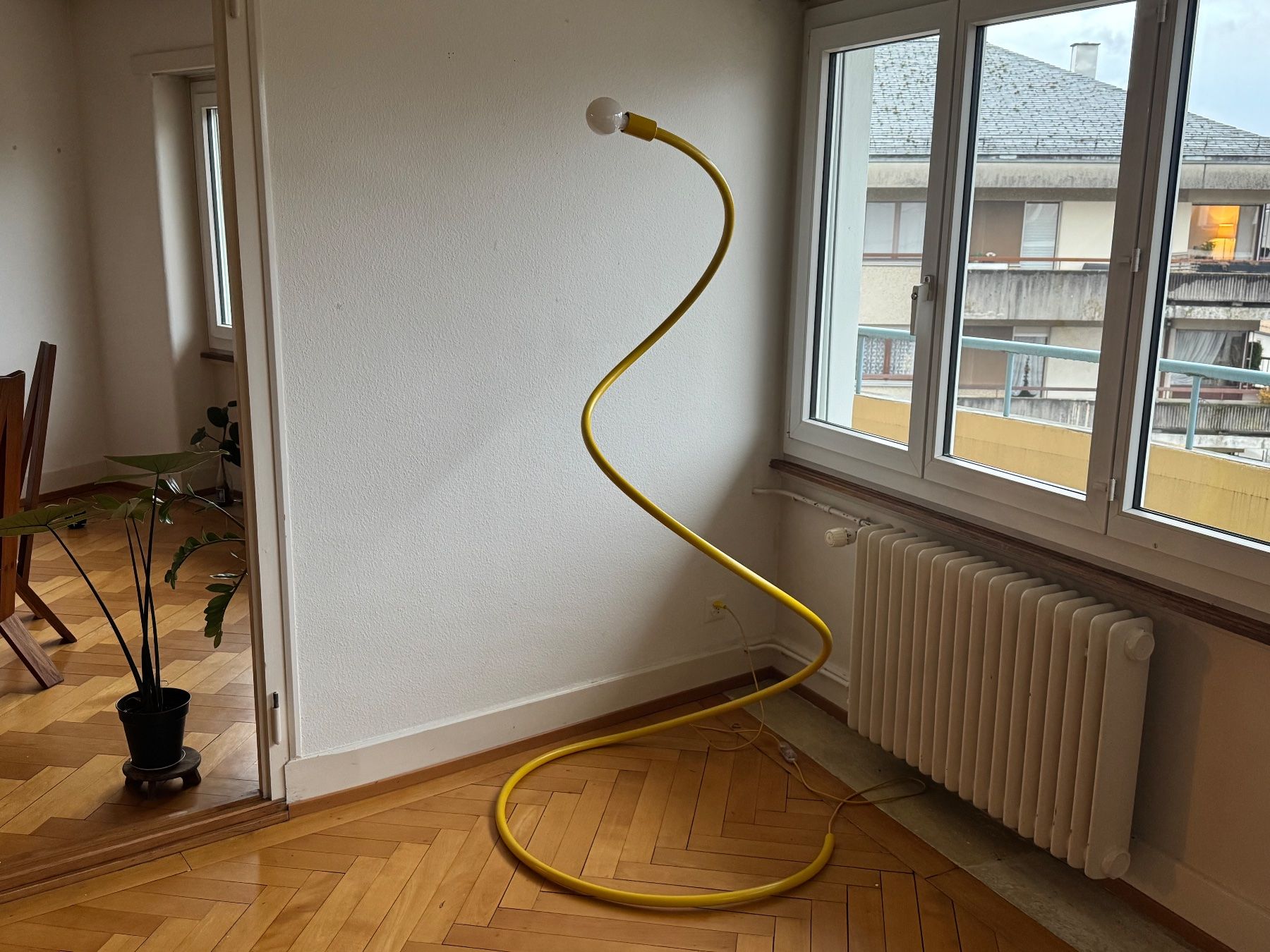 Lampen: RIRA Loopy lamp – Gebraucht aus Vevey von horasse