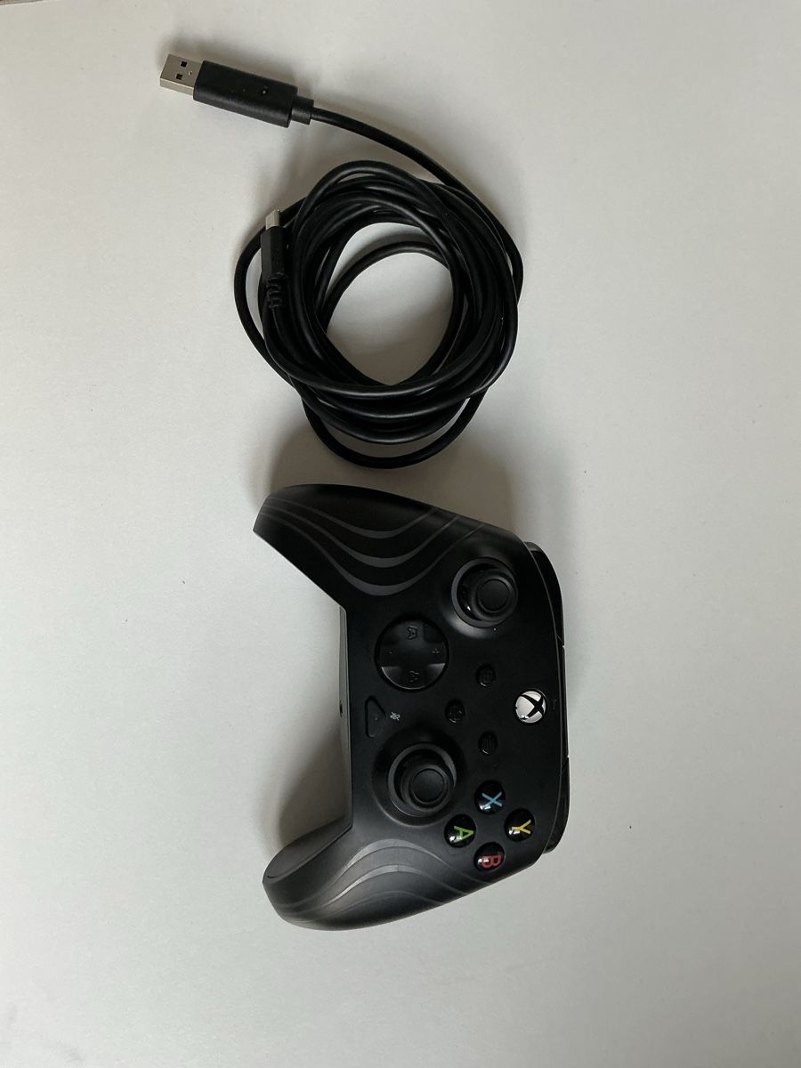 Controller:  Controller Xbox kabelgebunden schwarz – Neu (gemäss Beschreibung) aus Zuerich von Iaxler