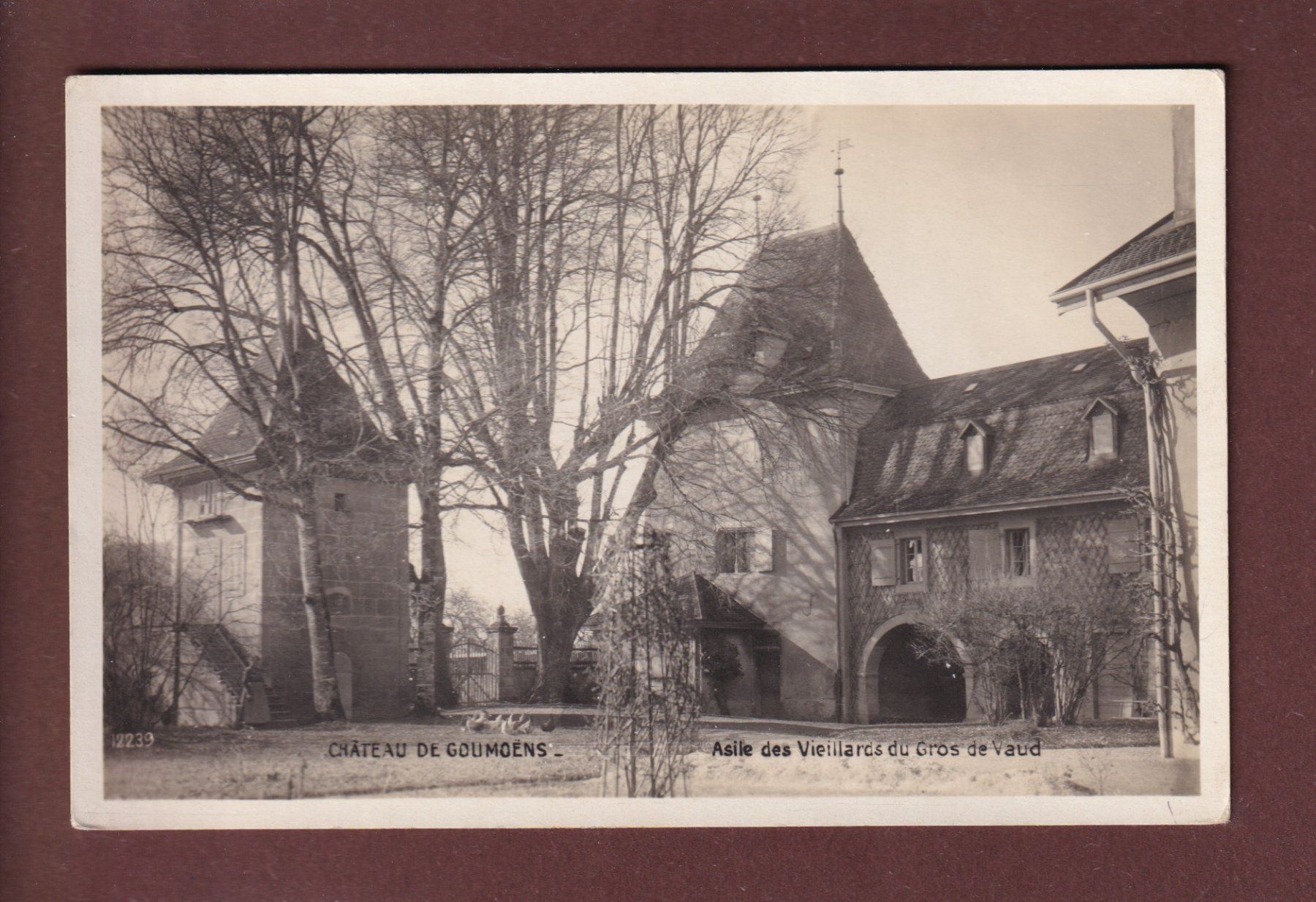 Ansichtskarten: Château de GOUMOËNS – Gebraucht aus Pully von nicecards