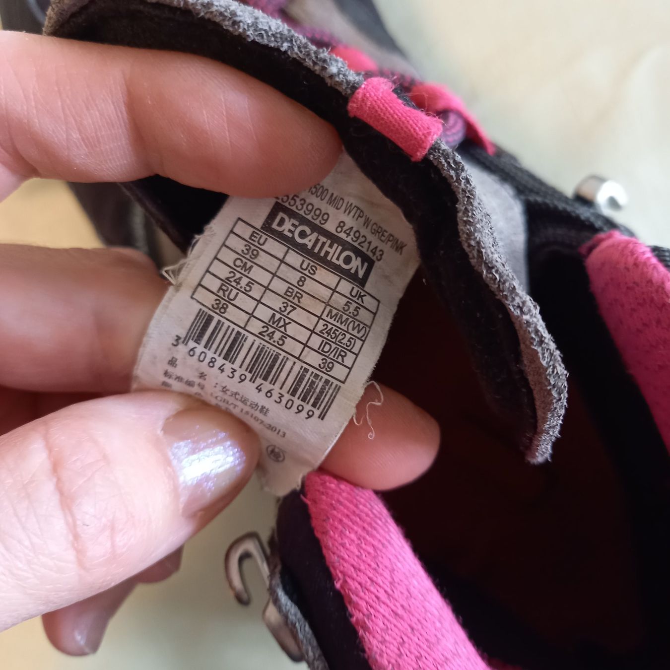 Decathlon Scarpe per ragazze: Wanderschuh pink Gr. 39 von Decathlon – Usato da Brüttisellen venduto da kikaninchen79 8