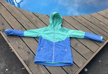 Regenjacke / Windjacke Gr. 152 türkisblau, wie neu