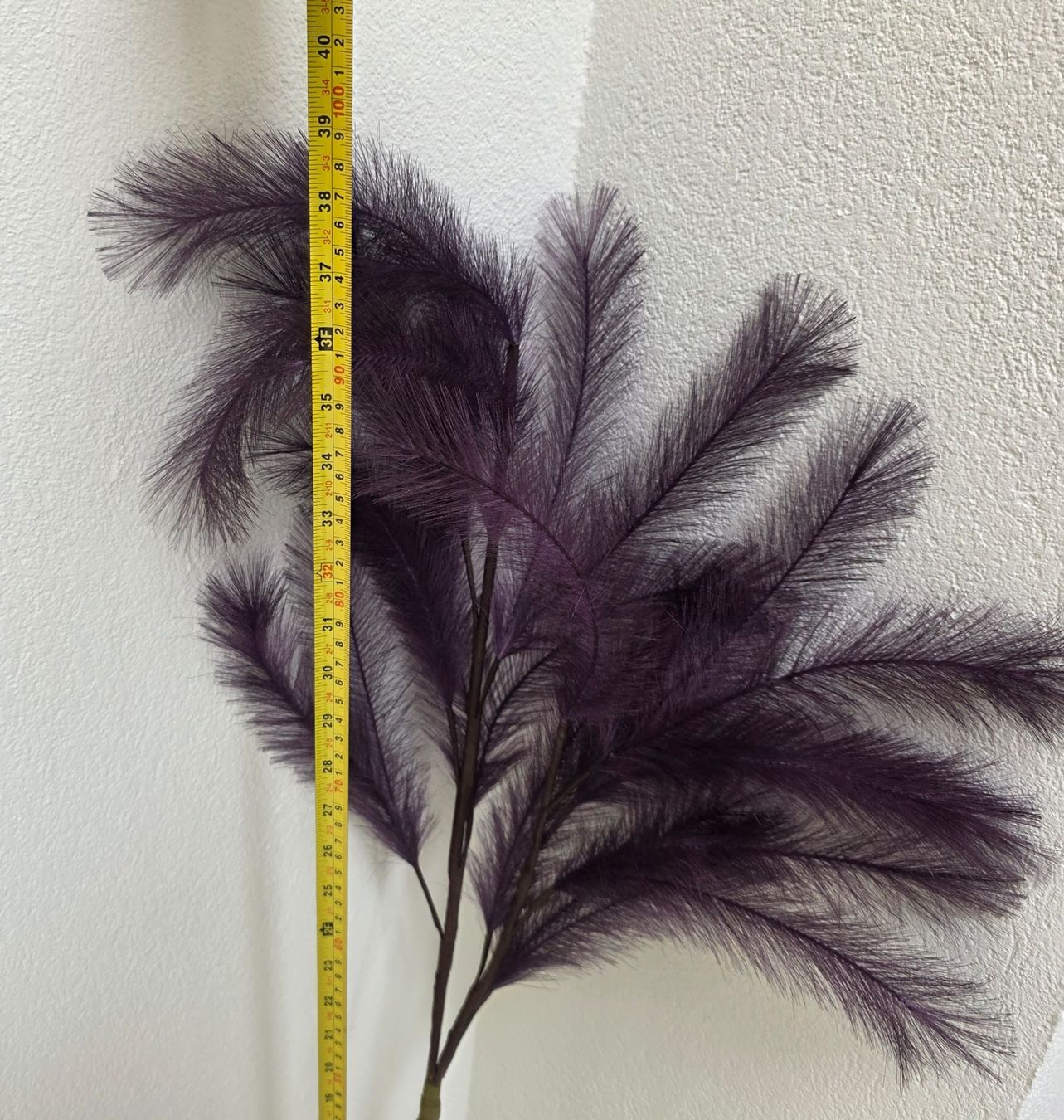 Tutte le decorazioni: Deko-Ast mit Lichterkette, violette Federn, neu – Nuovo (secondo la descrizione) da Rheinsulz venduto da Dred 3