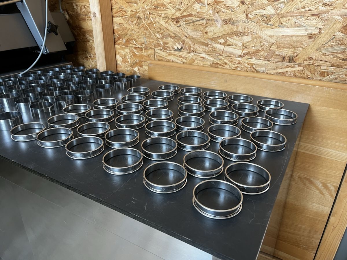 Elettrodomestici da cucina: 2x40 TOP Anrichte Ringe ROBUST  – Usato da Dittingen venduto da Cervolino77 3