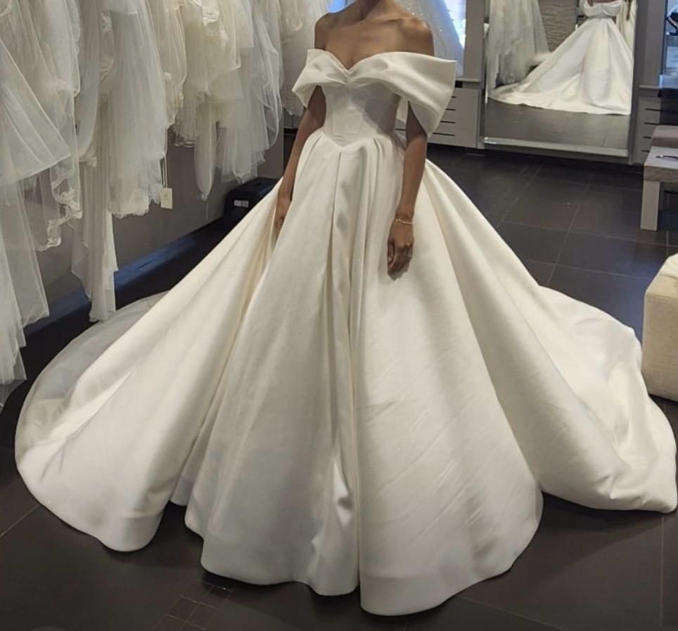 Robes: Brautkleid von Milla Nova, "Mirabella" – D'occasion à Mönchaltorf par elv_8jg5 9