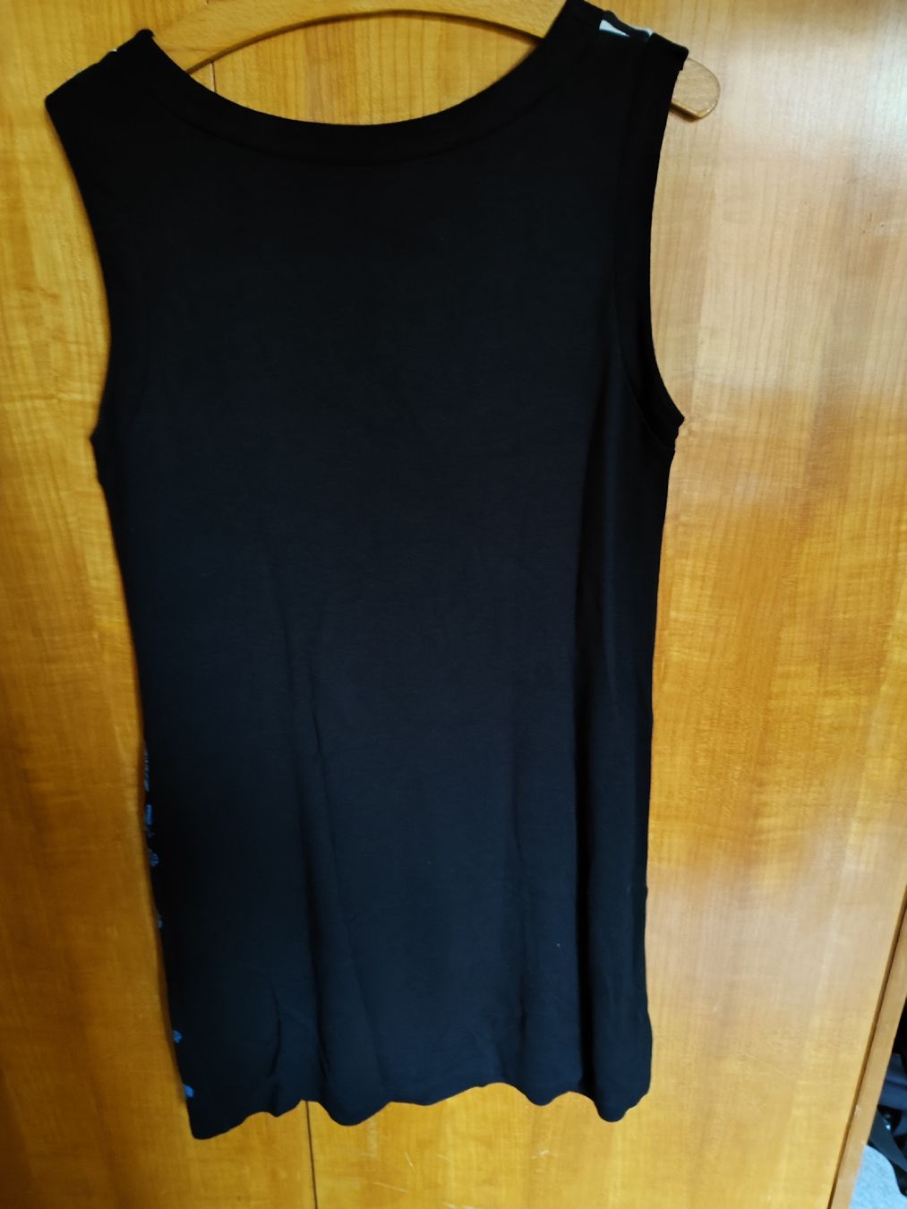 Kleider: sommerkleid Schwarz mit Blumenmuster vorne  – Gebraucht aus Madiswil von marmotte63 4