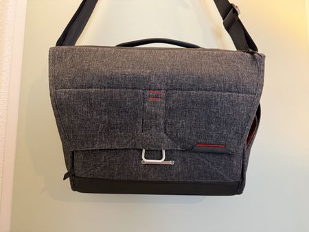 Sac Peak Design Messenger everyday 15" gris, parfait état !