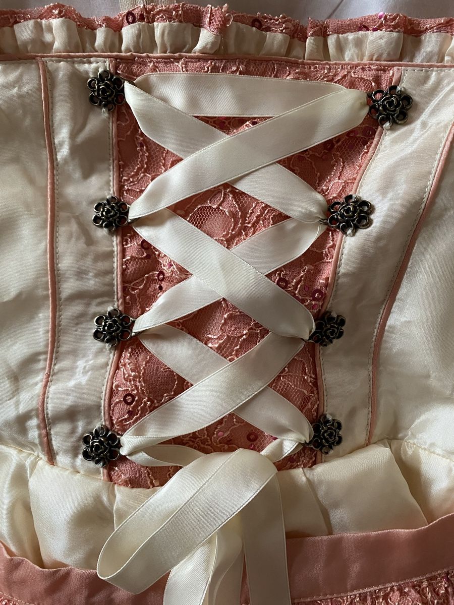 Robes: Wunderschönes Dirndl der Marke 'NABER' – D'occasion à Langenthal par Edelzwicker 5