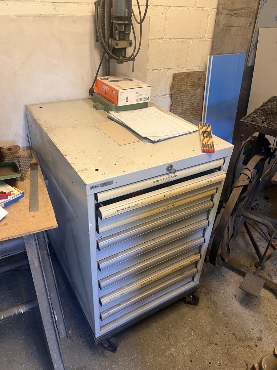 Lista Banchi da lavoro: Lista Schubladenstock – Usato da Emmen venduto da Joenicelife 1