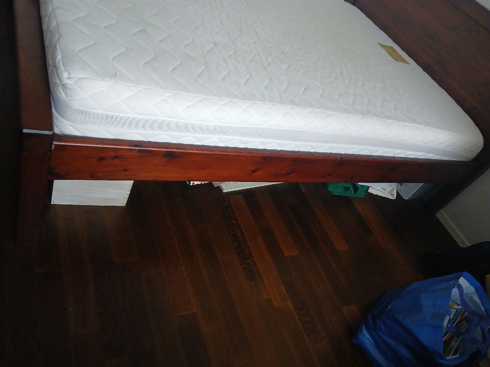 Letti: Solid Wood Double Bed Frame with Flexcell Mattress. – Usato da Dübendorf venduto da rol_fm6d 9