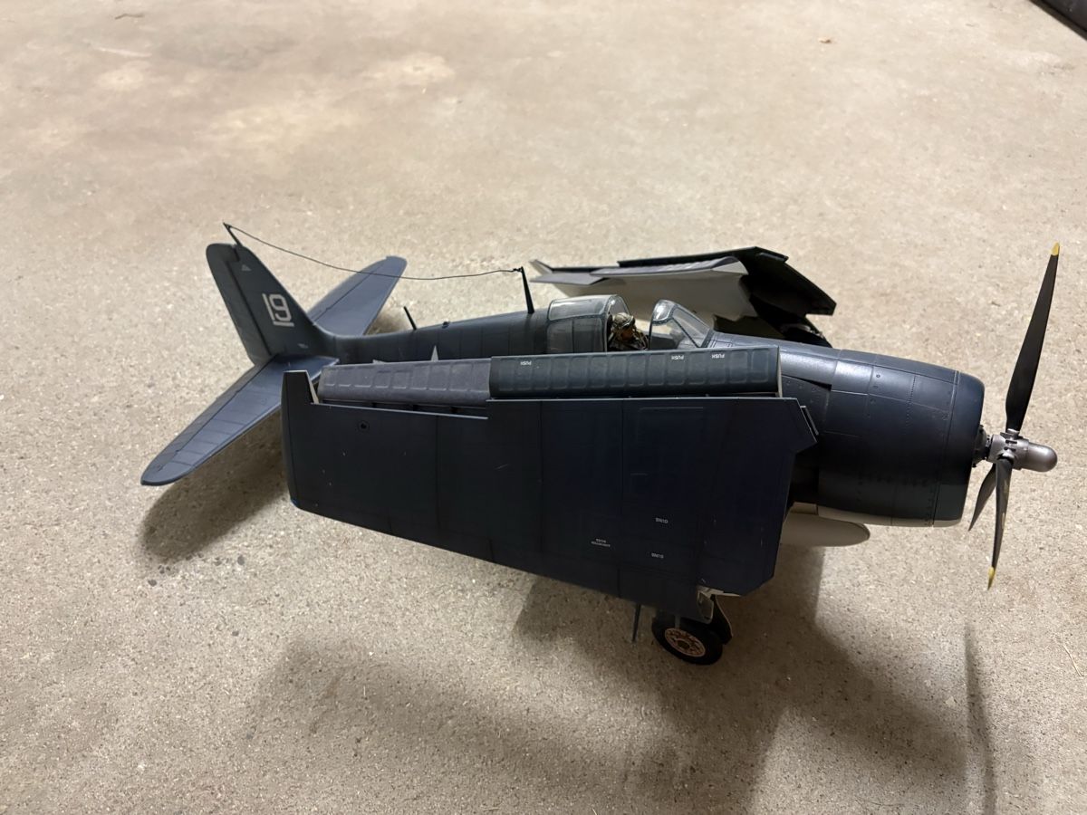 Modellbausätze & Standmodelle: Elite Force F4 Hellcat 1/18 – Gebraucht aus Villarimboud von hampton2012 3