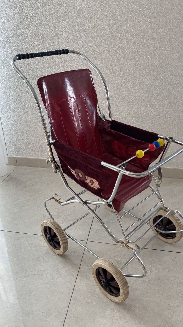 Carrozzine per bambole: alter Puppen Kinderwagen – Usato da Dagmersellen venduto da Arcticsnow2017