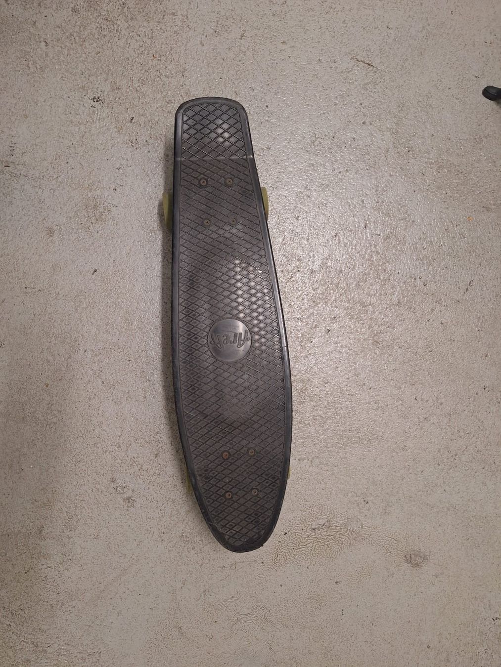 Skateboards: AreA Skateboard ca. 70cm – Usato da Sursee venduto da Ventiduese