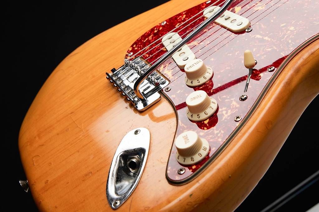 Strumenti musicali: Fender Stratocaster 1973 Vintage – Usato da Froideville venduto da ChrisGuitars 6