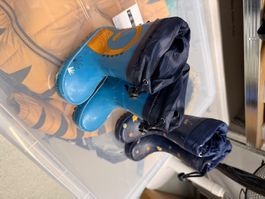 Gut erhaltene Babykleidung & Gummistiefel, Grösse 56-92