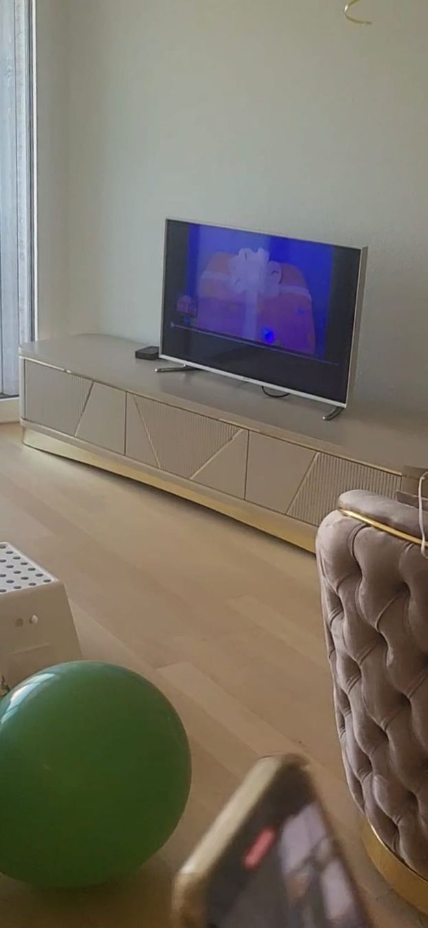 TV Möbel: Sideboard / Kommode / Fernsehmöbel wie Neu – Gebraucht aus Oberuzwil von amar025
