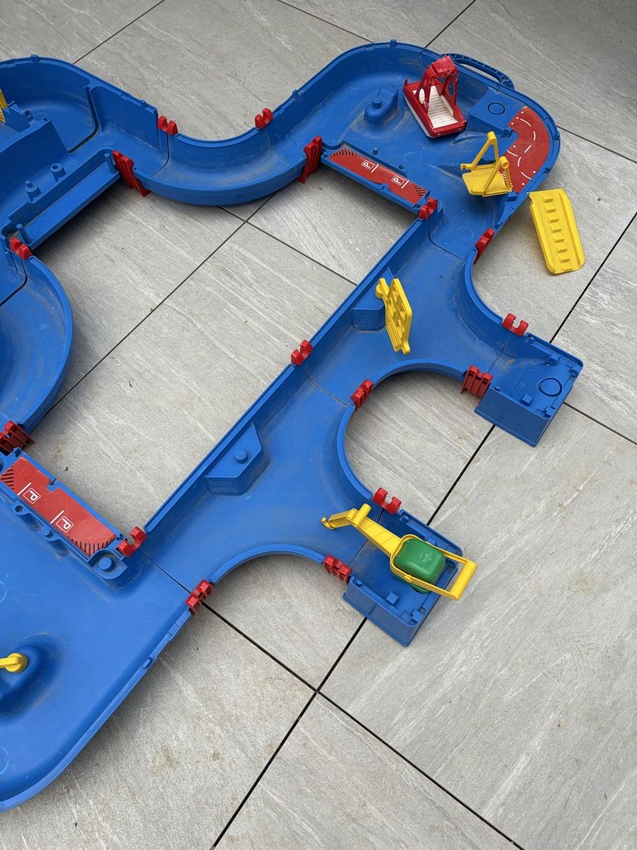 Aquaplay Jouets: Aquaplay – D'occasion à Endingen par country_family 1