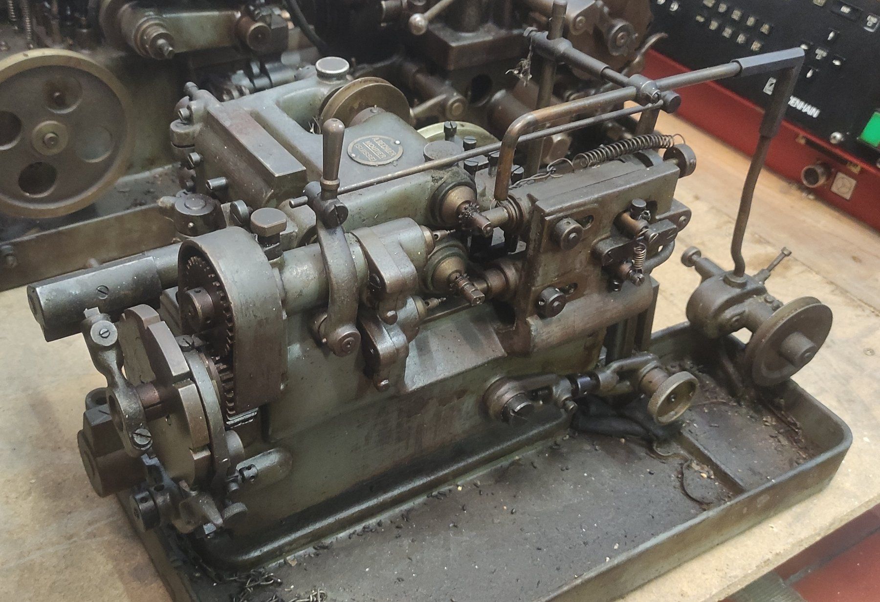 Tutte le macchine: Tailleuse de pignons Bechler – Usato da Le Lieu venduto da Watch_Mike_Ing 1