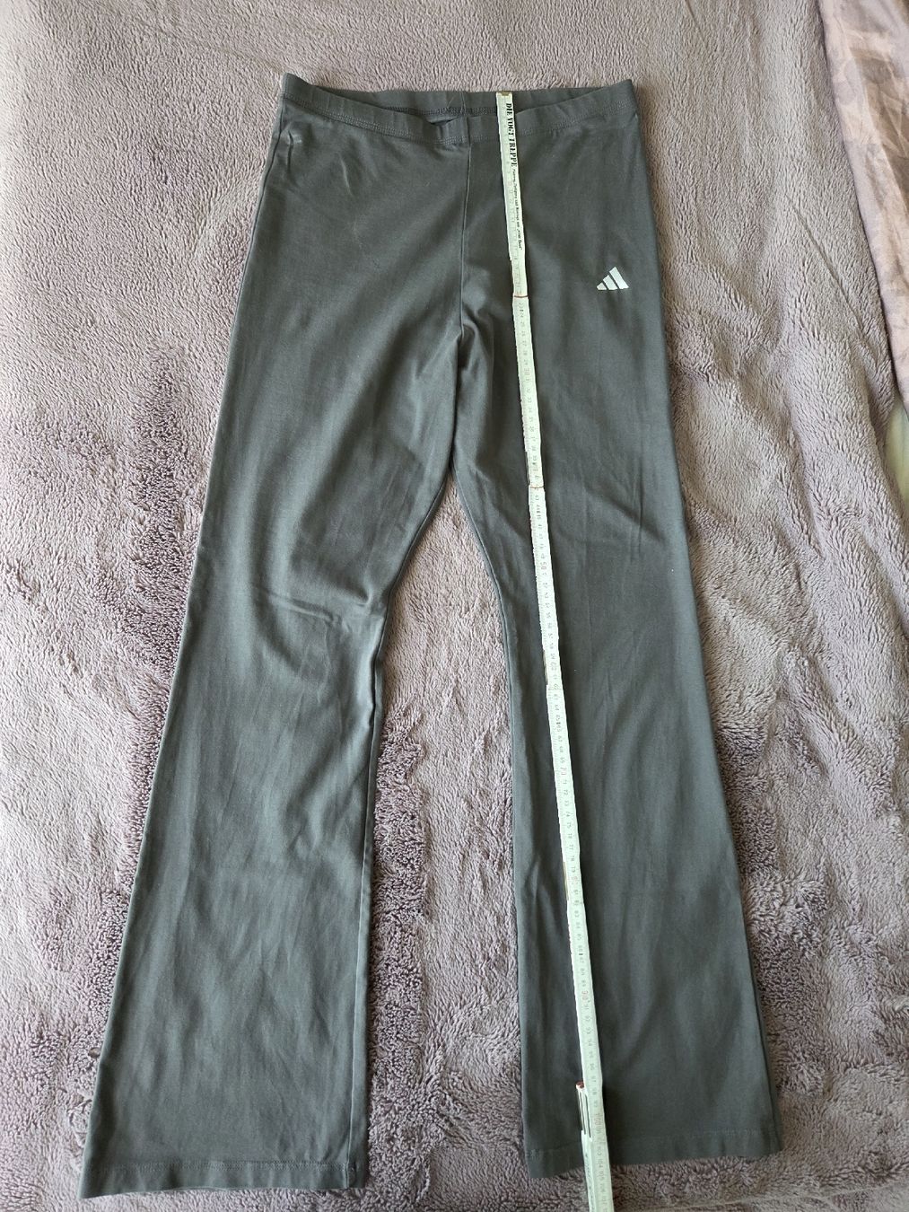 Adidas Leggings: Gym Hose Adidas GrL – Usato da Wettingen venduto da Arpad04