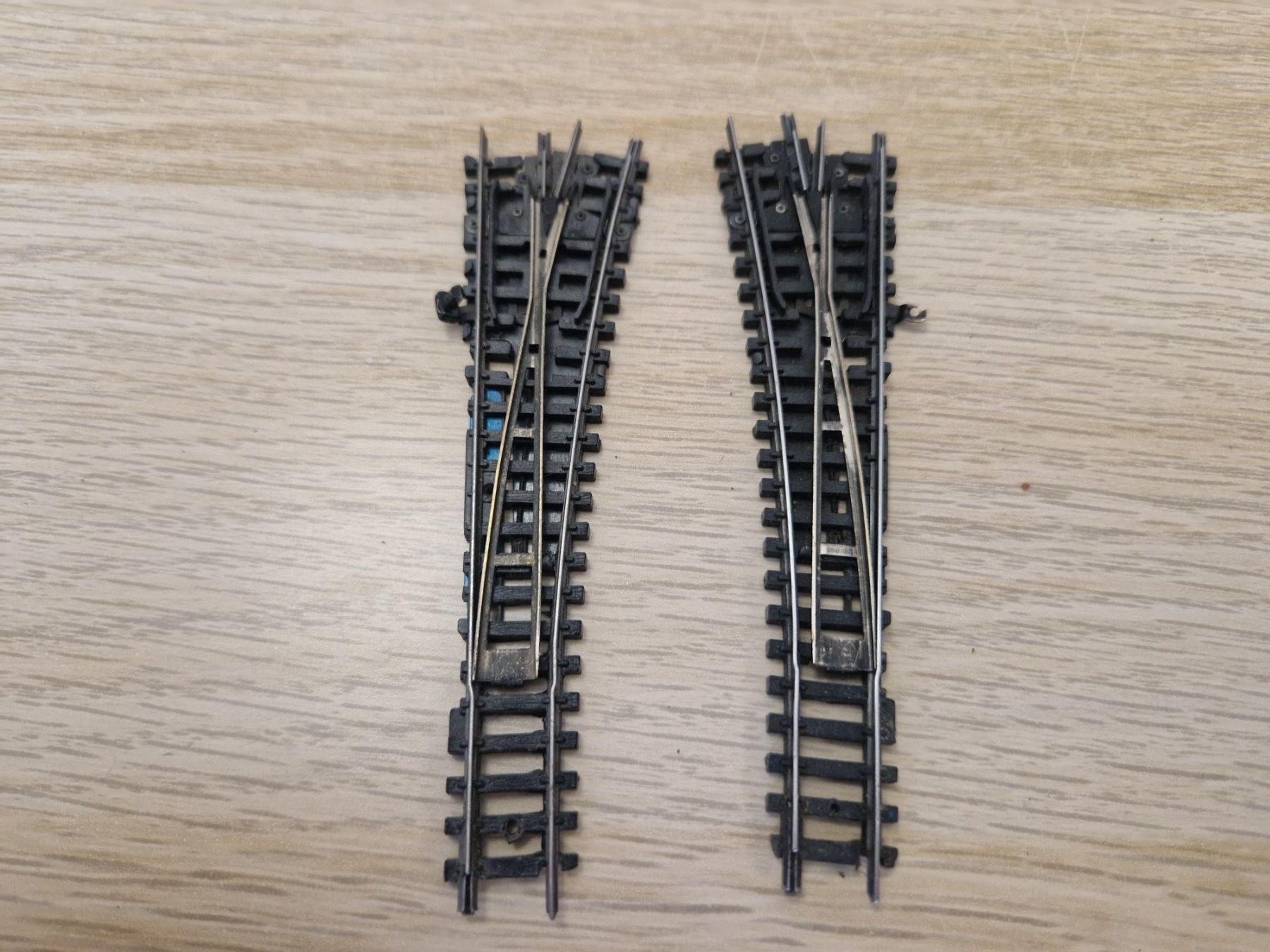 Arnold Modellini di ferrovie: Arnold N 2 x 1740 Weichen (5) – Usato da St-Aubin-Sauges venduto da tantome 1
