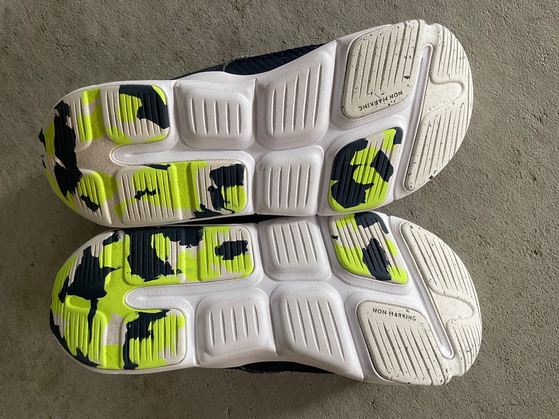 Decathlon Schuhe für Jungen: Turnschuhe Grösse 34 – Gebraucht aus Ins von Smad 2