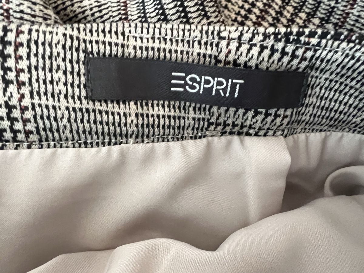Esprit Ensembles & Tailleurs: Esprit Blazer mit Jupe, Gr. 36, – Neuf (Voir description) à Zürich par Linde1039 7