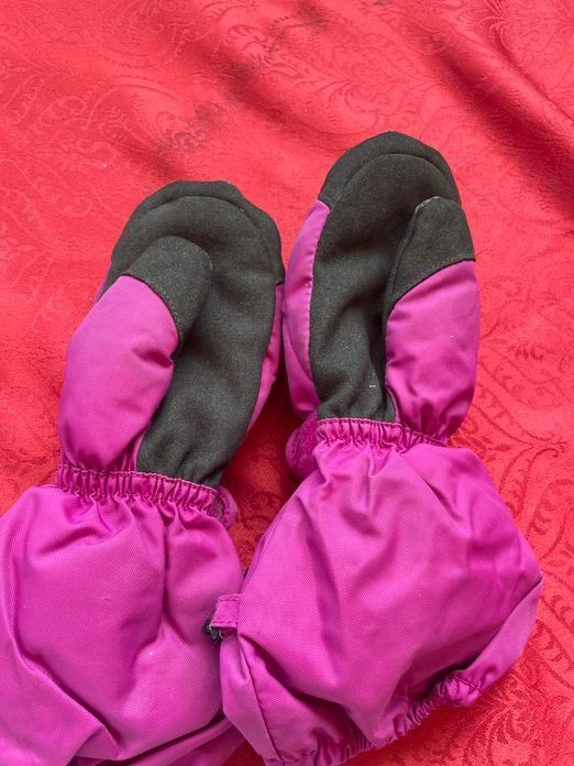Reima Guanti: Mädchen Reima Handschuhe violett Lila Size 0 – Usato da Bergdietikon venduto da antovale 1