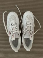Mizuno Wave Momentum Elite