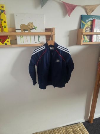 Neuwertige Adidas Trainingsjacke dunkelblau Kinder