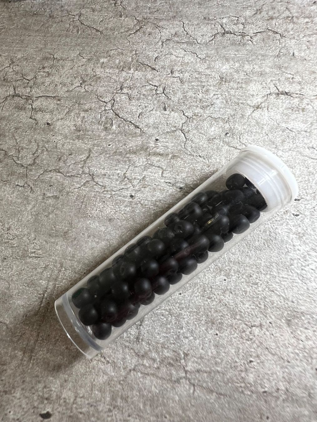 Perle (finte): Glasperlen rund - 4 mm - Schwarz (neu) – Nuovo e nell'imballaggio originale da Stein AG venduto da Anastasia_Asya 1