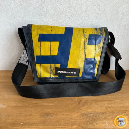 Freitag F11 Lassie Umhängetasche