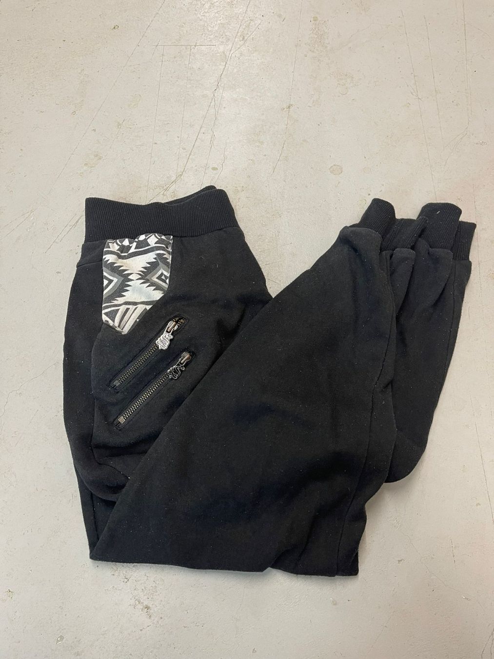 Lotti di vestiti: Diverse Kleidung – Usato da Aedermannsdorf venduto da Molinero_ 3
