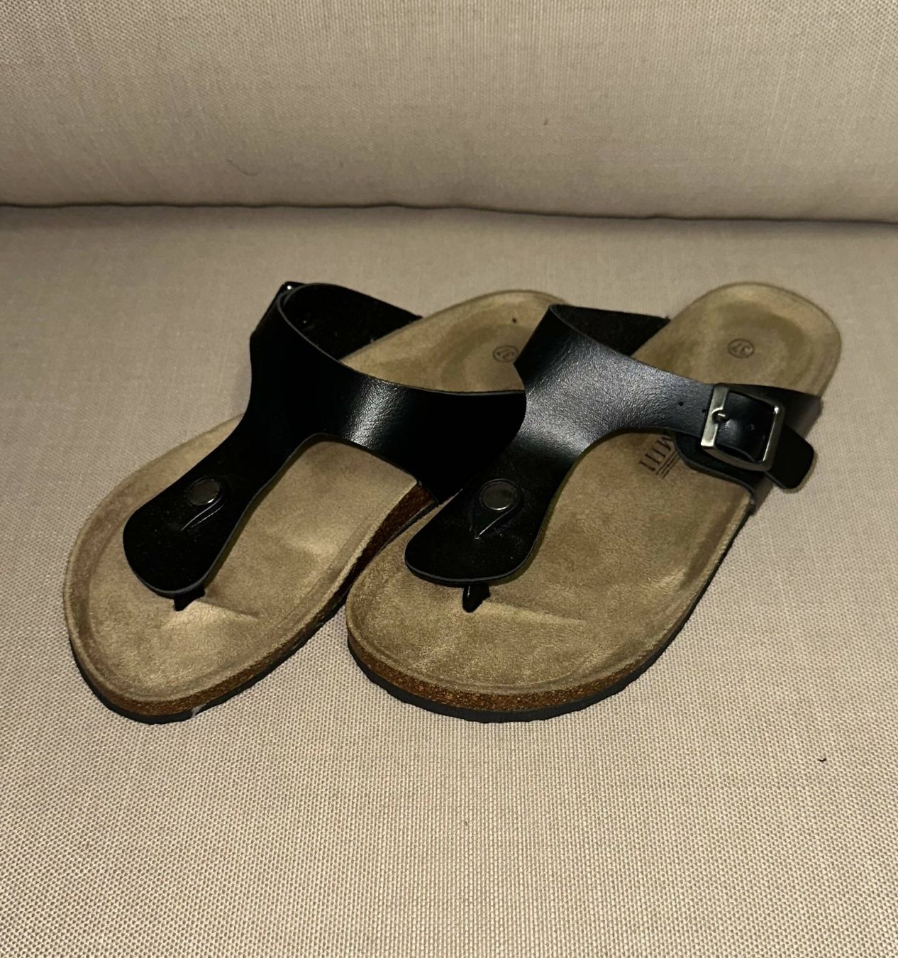 Scarpe da donna: Sandalen Schuhe Gizeh 37 / 38 – Usato da Sarmenstorf venduto da taosun1
