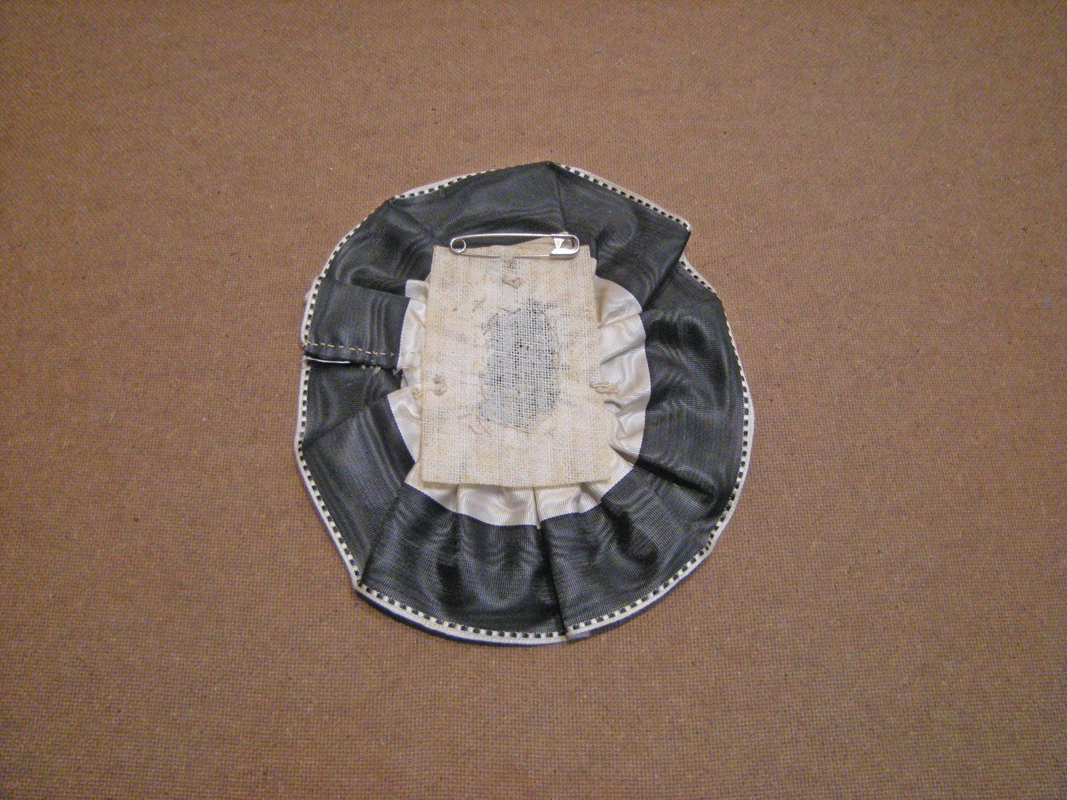 Médailles: Abzeichen mit Rosette - Allgemeines Jugendfest Basel 1920 – D'occasion à Frenkendorf par Dante-Schuggi 1