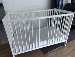Kinderbett/Babybett weiss, höhenverstellbar