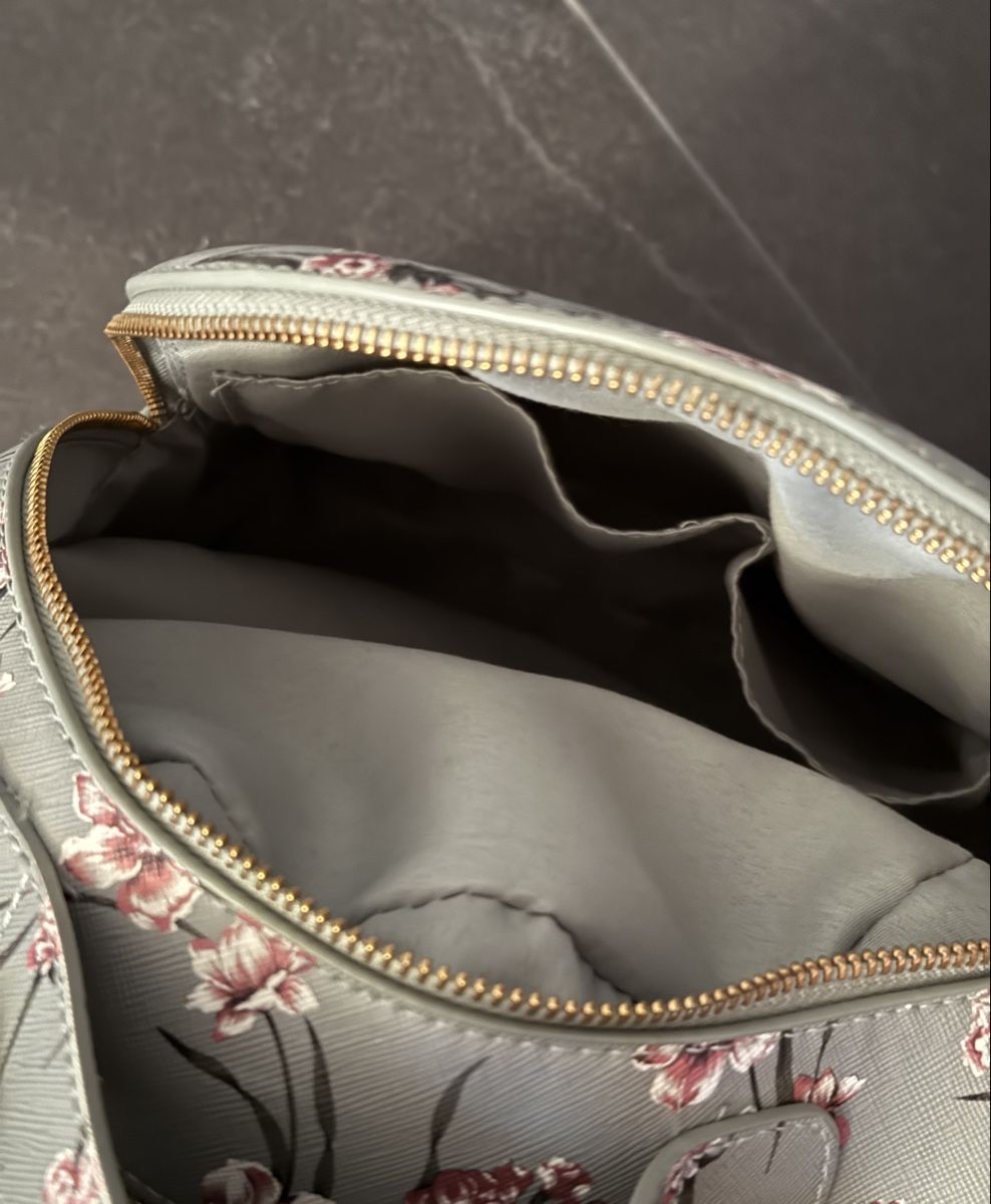 Zaini: Grüner Rucksack Blumenmuster – Usato da Goldach venduto da igwhitestar 3