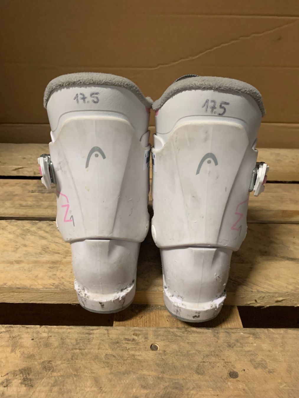 Head Chaussures garçon: Skischuhe, HEAD Z1, Grösse 25 – D'occasion à Schwarzsee par Sidecut 1