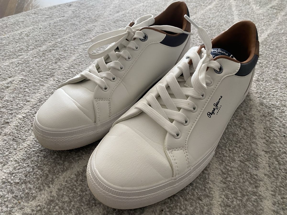 Scarpe da uomo: 2 Paar Sneakers – Usato da Baar venduto da Ape81 1