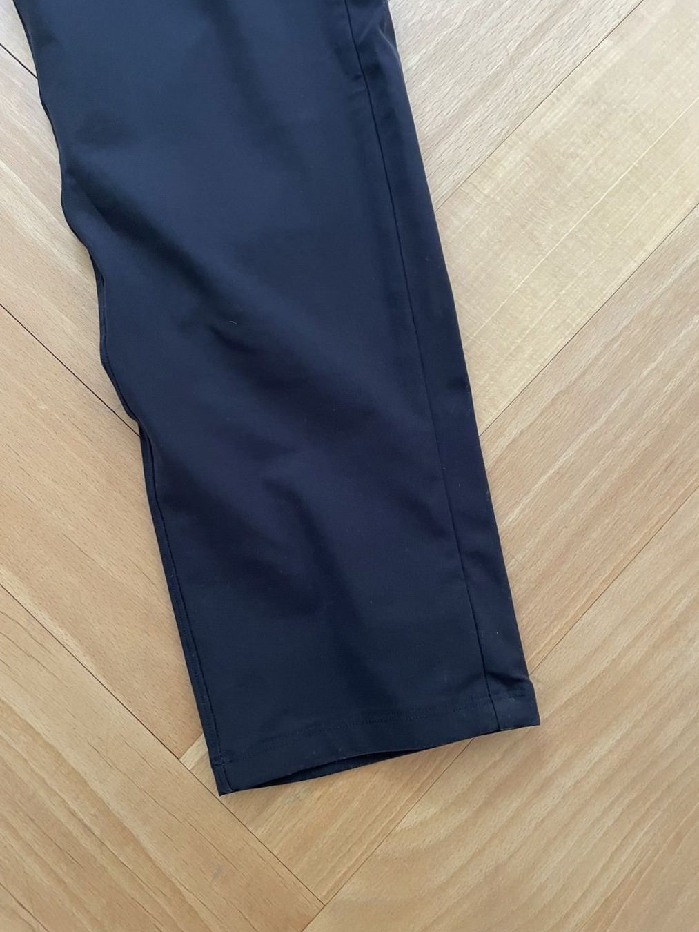 Lululemon Hosen: Golfhose Lululemon – Gebraucht aus Zürich von pba_original 4