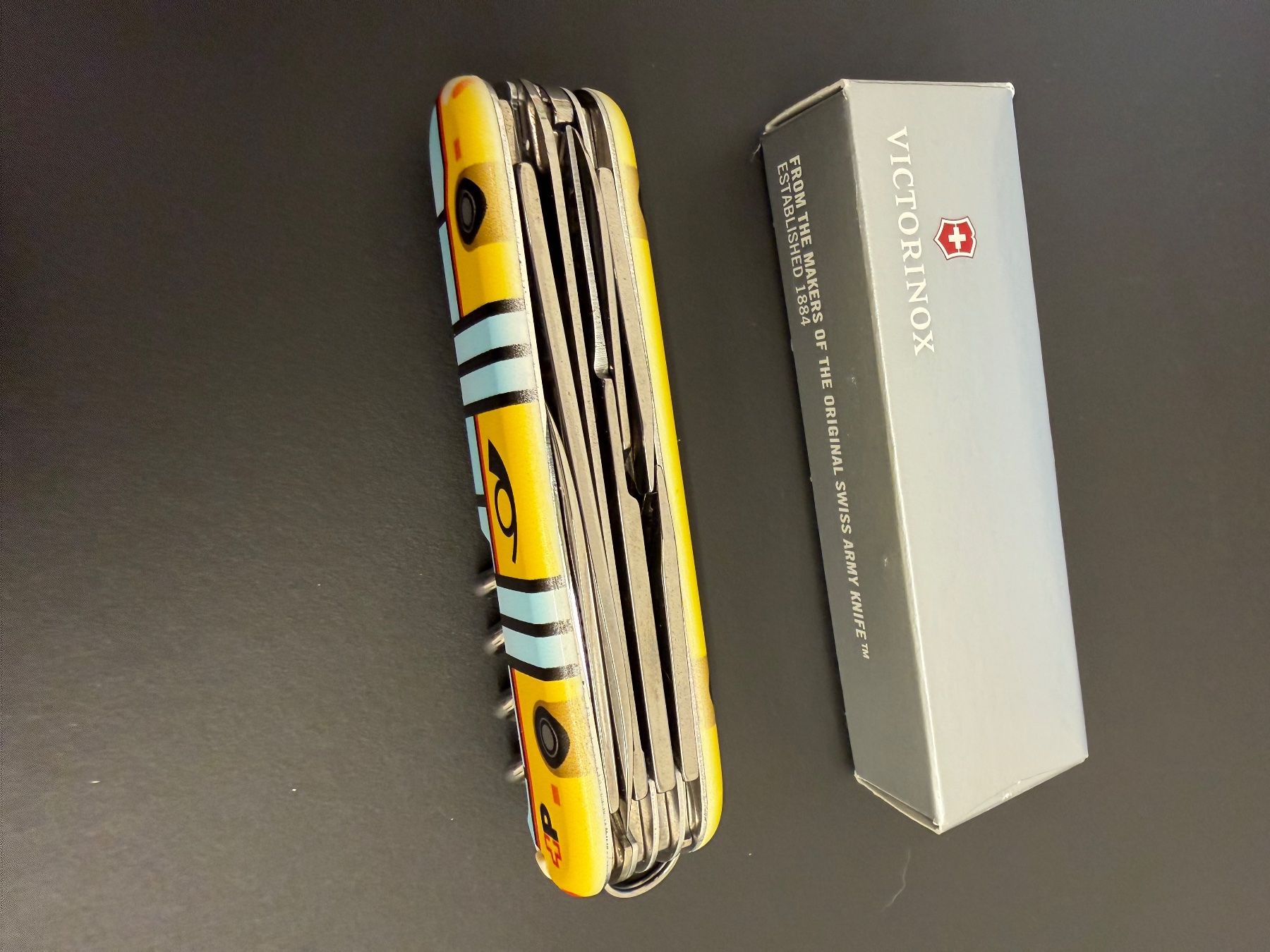 Victorinox Couteaux de poche: Taschenmesser Victorinox PostAuto – Neuf avec emballage d'origine à Solothurn par Tschupaloni 4