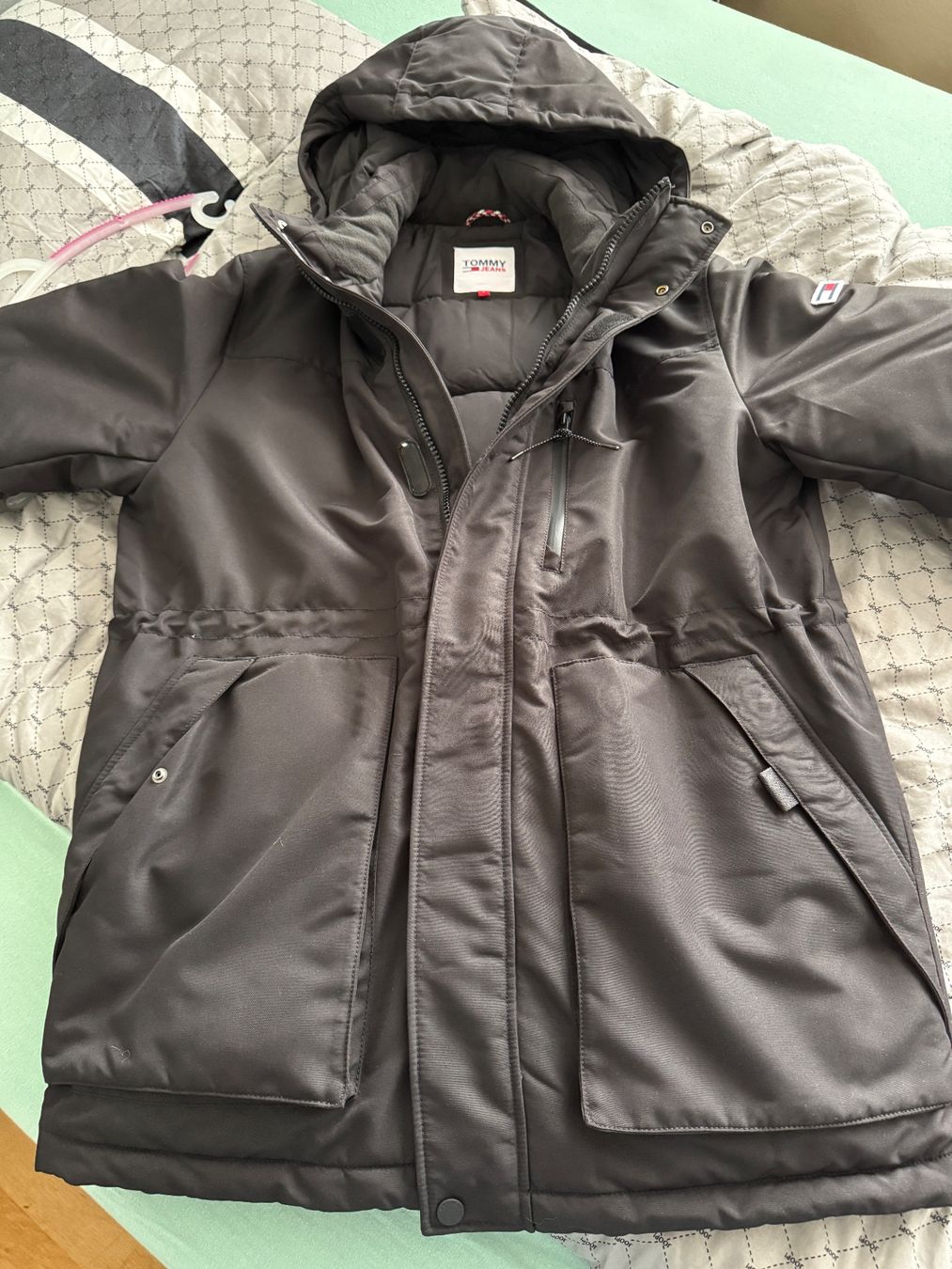 Tommy Hilfiger Giacche: Tommy Jeans Herren Jacke – Usato da Zollikofen venduto da fre_nq97