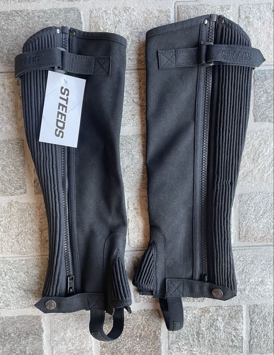 Gamaschen & Bandagen: NEUE Chaps „Steeds“ L – Neu (gemäss Beschreibung) aus Oberwil-Lieli von Denise5