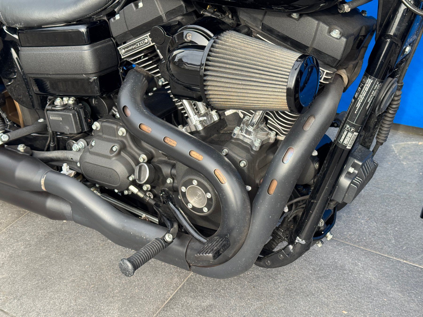 Harley-Davidson Chopper: HARLEY-DAVIDSON FXDLS 110  Dyna Low Rider S ab MFK – Usato da Escholzmatt venduto da Wikinger11 2