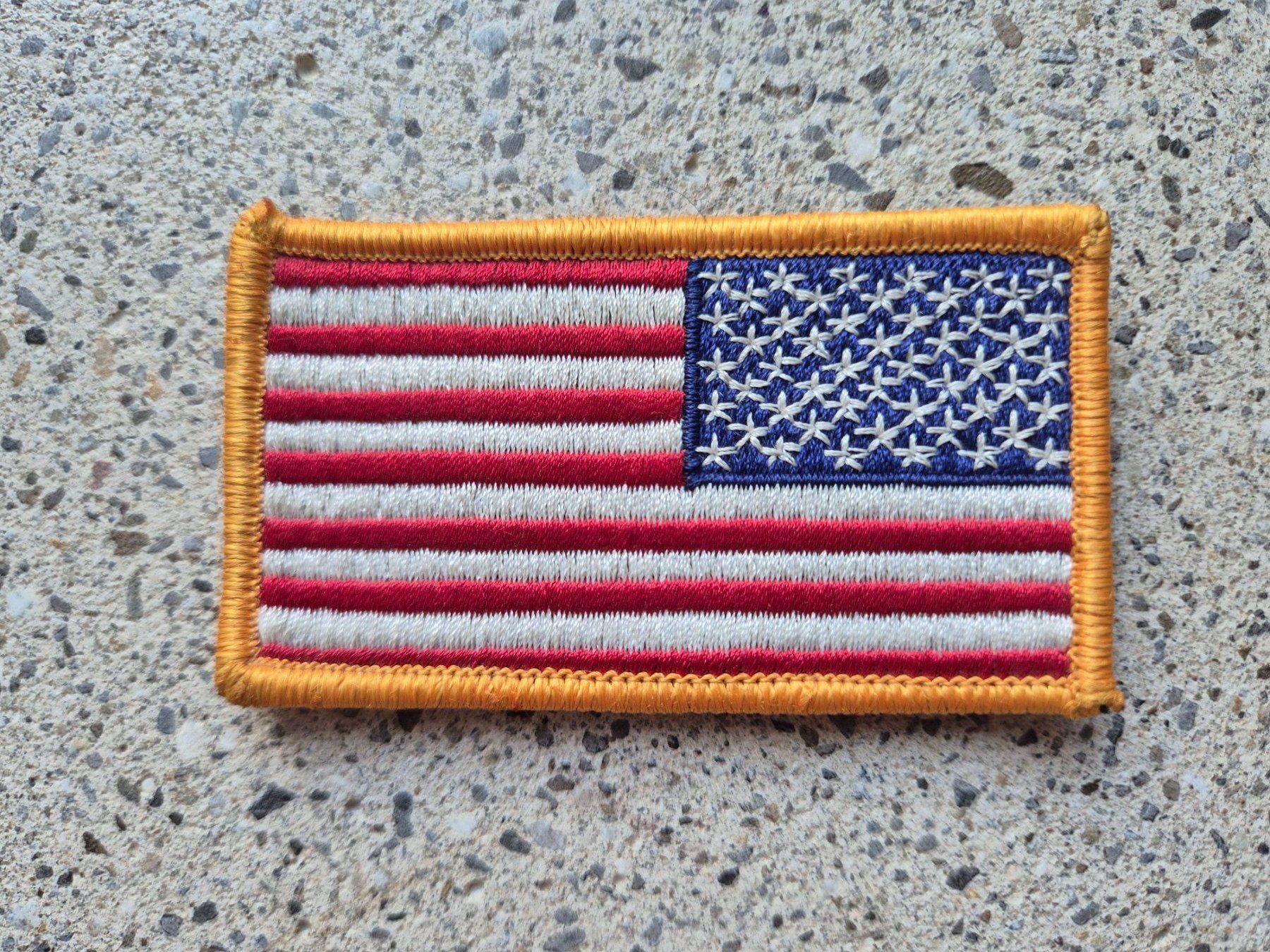 Schweizer Armee Placchette & Badge: *** Original US.Army Amerika Flag mit klett *** – Nuovo e nell'imballaggio originale da Riedholz venduto da fr_sIruP