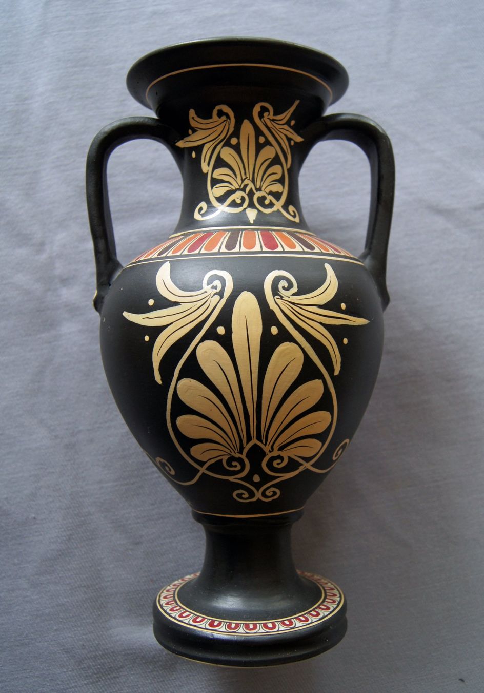 Vasi & Recipienti: Griechische Amphore mit Menschenopfer-Szene – Usato da Geroldswil venduto da ARTEFACTO 3