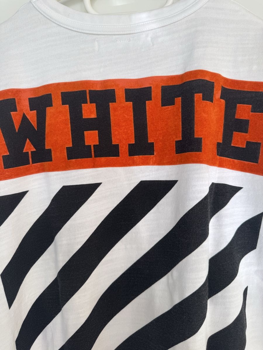 Off-White T-shirt: Off-White T-Shirt, Top Zustand – Usato da zürich venduto da Bailey17 2