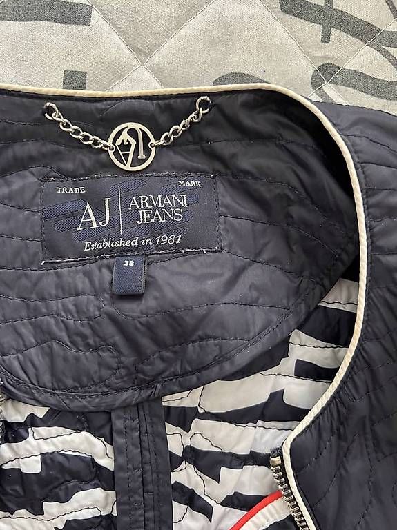 Giacche: Veste légère ArmaniJeans – Usato da Bulle venduto da Preteni 1