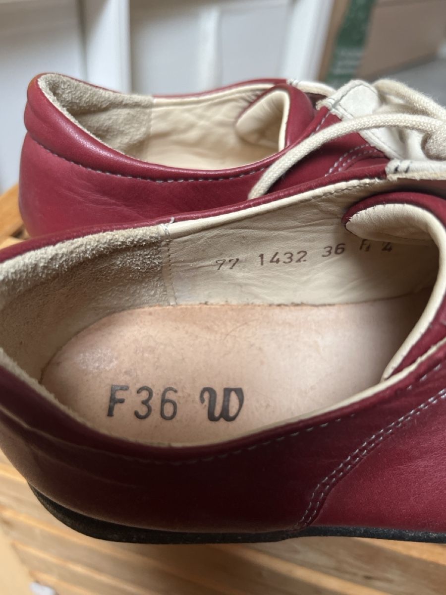 Scarpe da donna: Leder Schuhe von Waldviertler Größe 36 – Usato da Dietikon venduto da jos_l5cq 1