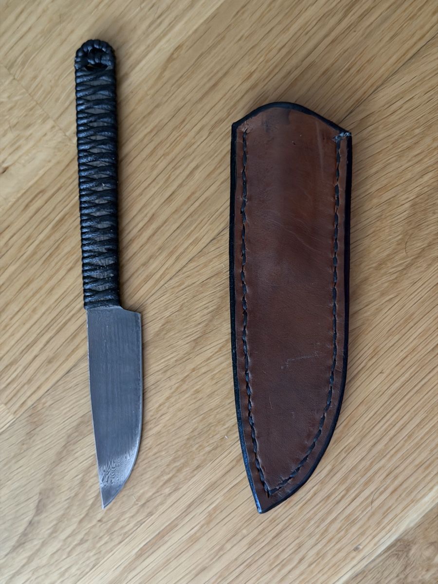 Coltelli da cucina: Artisan handmade damascus EDC knife with leather sheath – Nuovo (secondo la descrizione) da La Tour-de-Peilz venduto da bma_s97h 1
