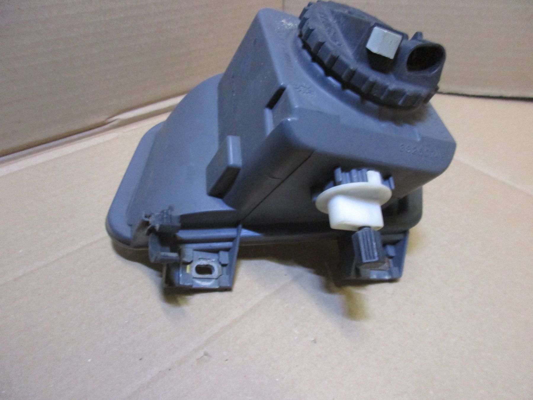 Fari: Alfa Romeo 166   Nebelscheinwerfer rechts – Usato da Ennetmoos venduto da Truckdiver 1