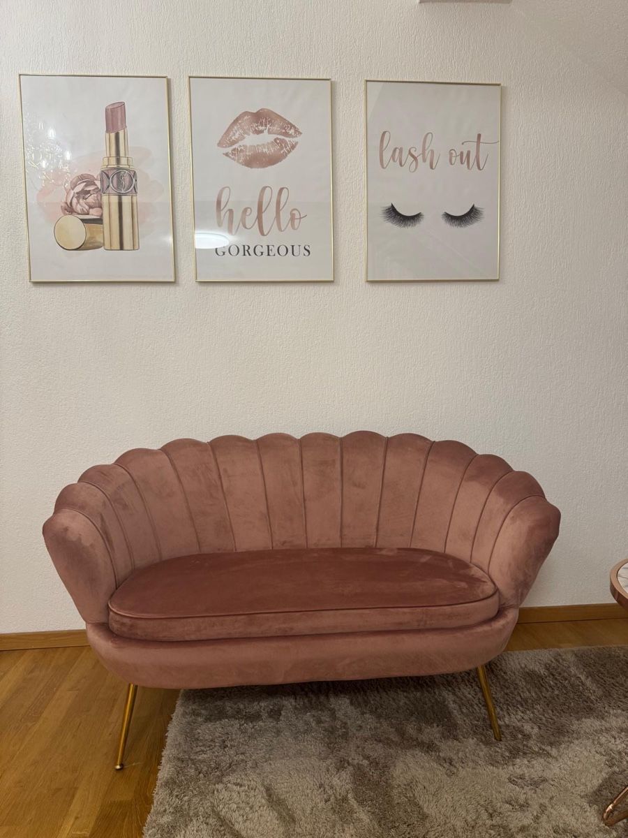 Divani: Retro Samt Muschel Sofa, Neuwertig! – Nuovo (secondo la descrizione) da Niederurnen venduto da 8867